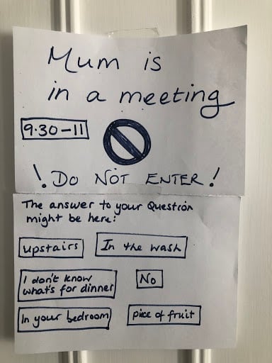 FAQ sur les mamans - meilleure idée pour l'étiquette des réunions virtuelles